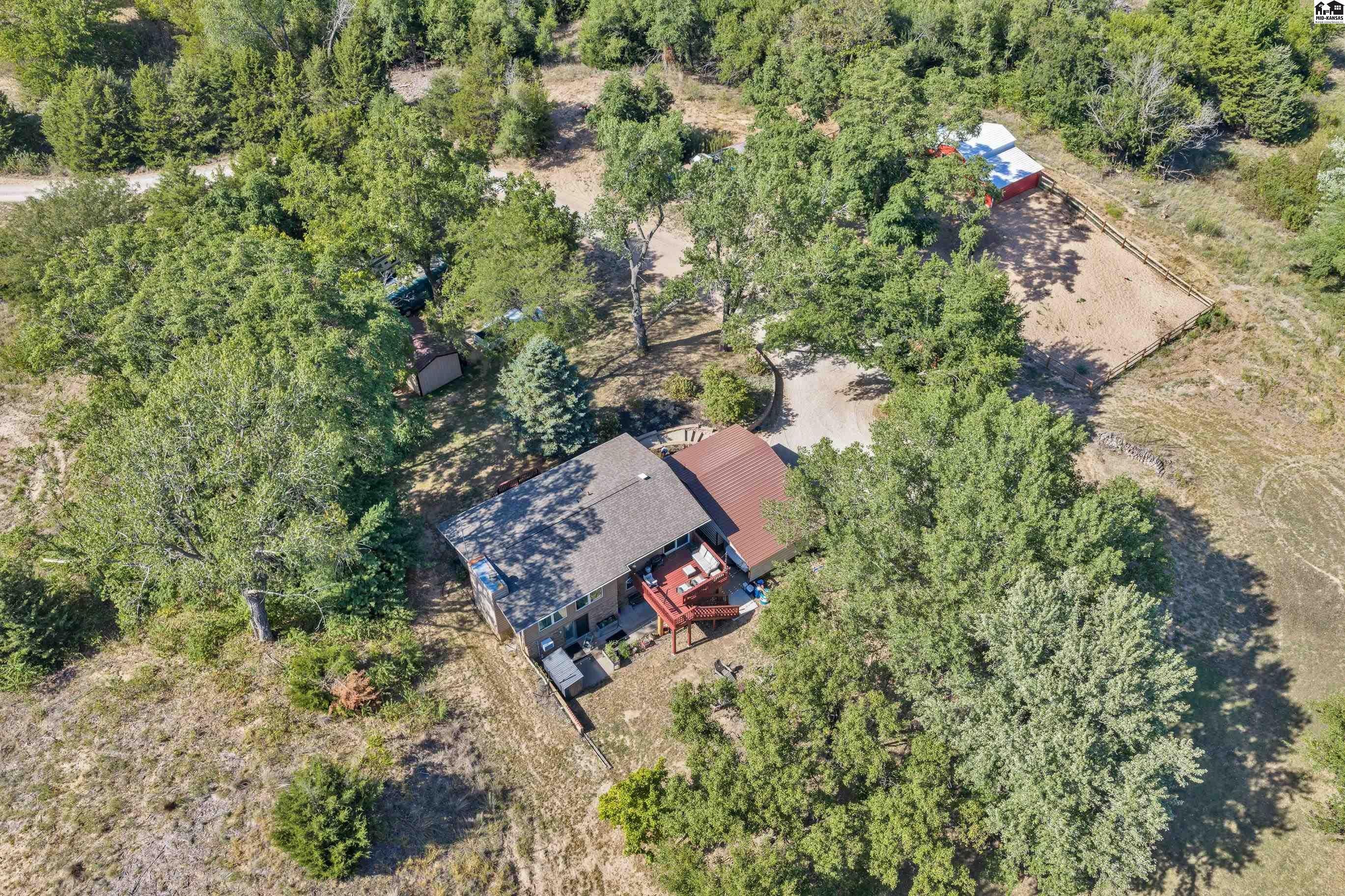 3608 North Willison Road Buhler, KS 67522 - Photo 4 of 48 Gallery Image 4