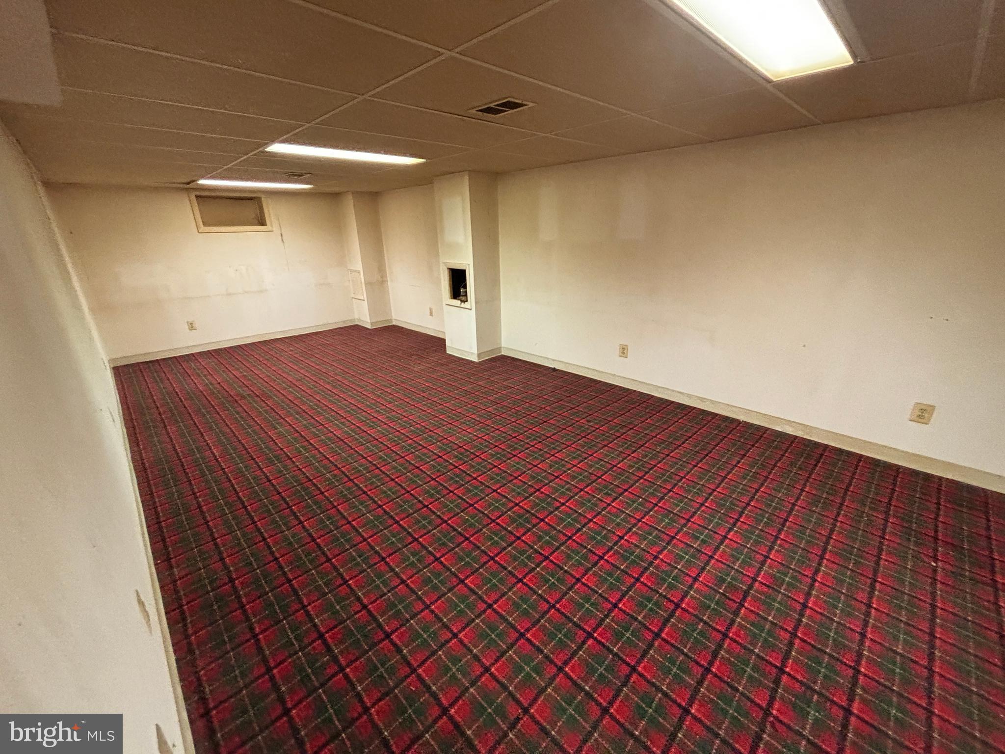 423 Park Boulevard Moorestown, NJ 08057 - Photo 17 of 24 a view of an empty room with wooden floor