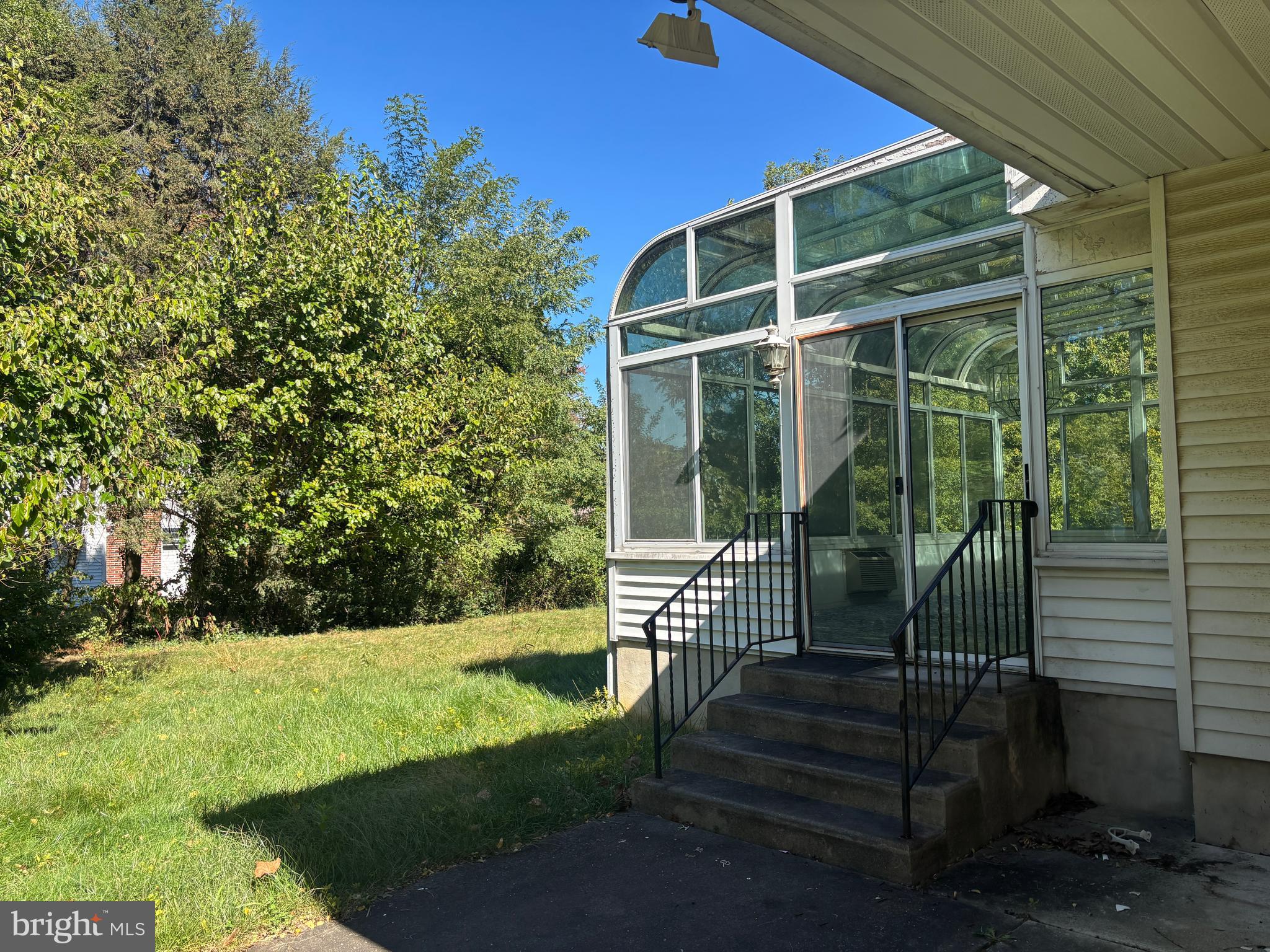 423 Park Boulevard Moorestown, NJ 08057 - Photo 22 of 24 a view of outdoor space and yard