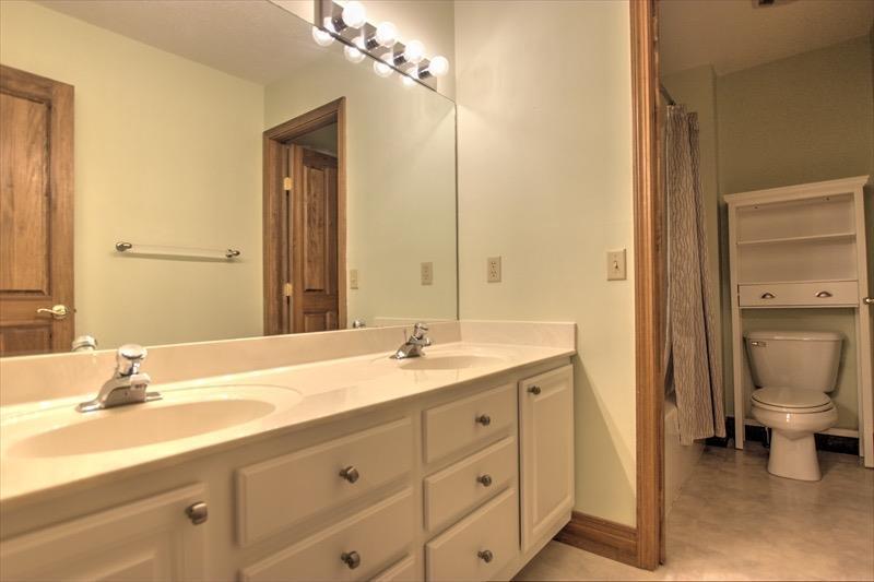 5488 Ridgevale Court Maineville, OH 45039 - Photo 18 of 27 Gallery Image 18