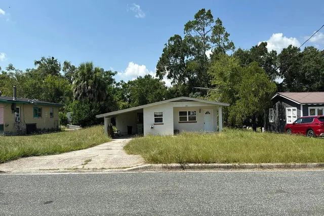 $5,000 | 1310 Cleveland Avenue, Palatka, FL 32177