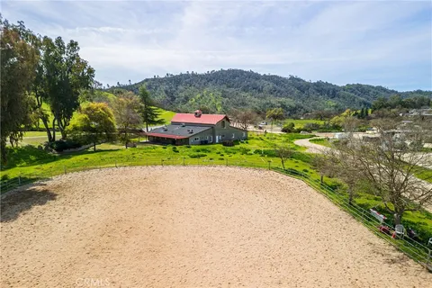 $569,000 | 1948 Willowbrook Lane, Paso Robles, CA 93446