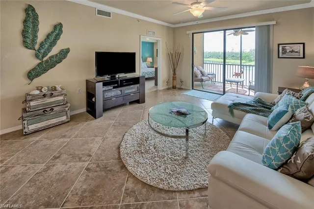 $7,500 | 9731 Acqua Court, Unit 525, Naples, FL 34113