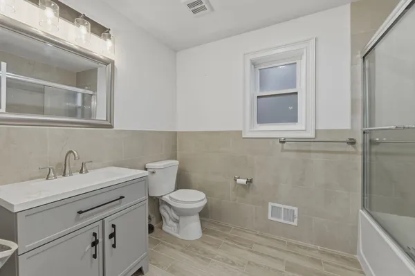 $3,850 | 915 South 18th Street, Unit 1, Newark, NJ 07108
