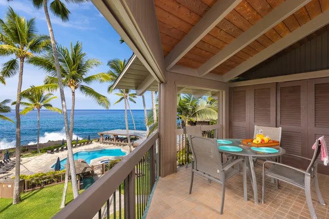 a outdoor view with a sitting space