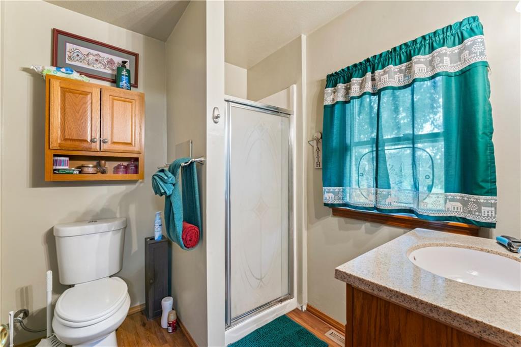 129 Northwest 251 Road Clinton, MO 64735 - Photo 21 of 53