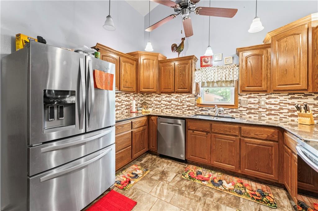 129 Northwest 251 Road Clinton, MO 64735 - Photo 10 of 53