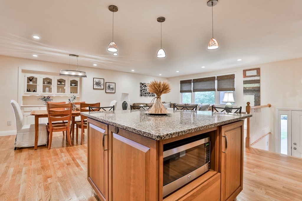 30 Cedarway Stoneham, MA 02180 - Photo 12 of 38