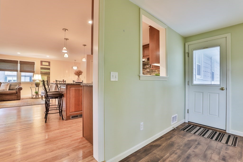 30 Cedarway Stoneham, MA 02180 - Photo 17 of 38