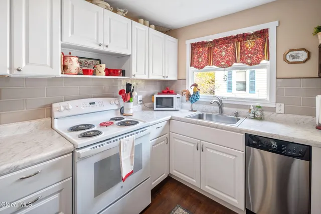 $194,900 | 150 Washington Avenue, Cobleskill, NY 12043