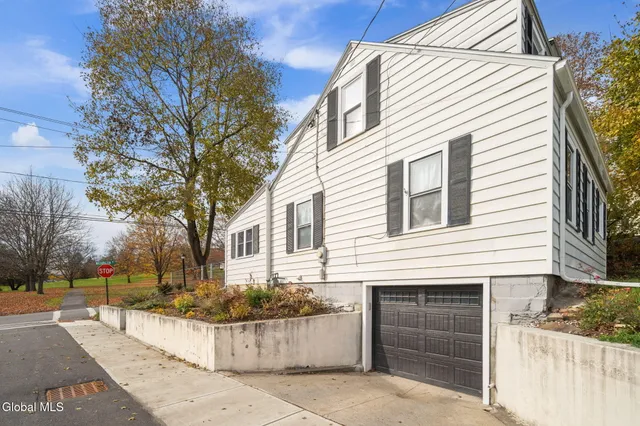 $194,900 | 150 Washington Avenue, Cobleskill, NY 12043