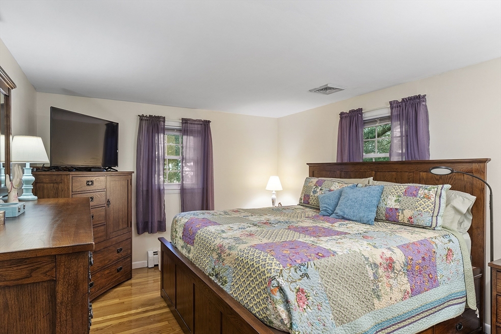 93 Fowler Road Lowell, MA 01854 - Photo 15 of 42