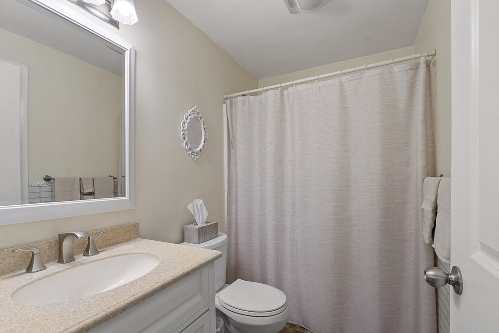 93 Fowler Road Lowell, MA 01854 - Photo 20 of 42