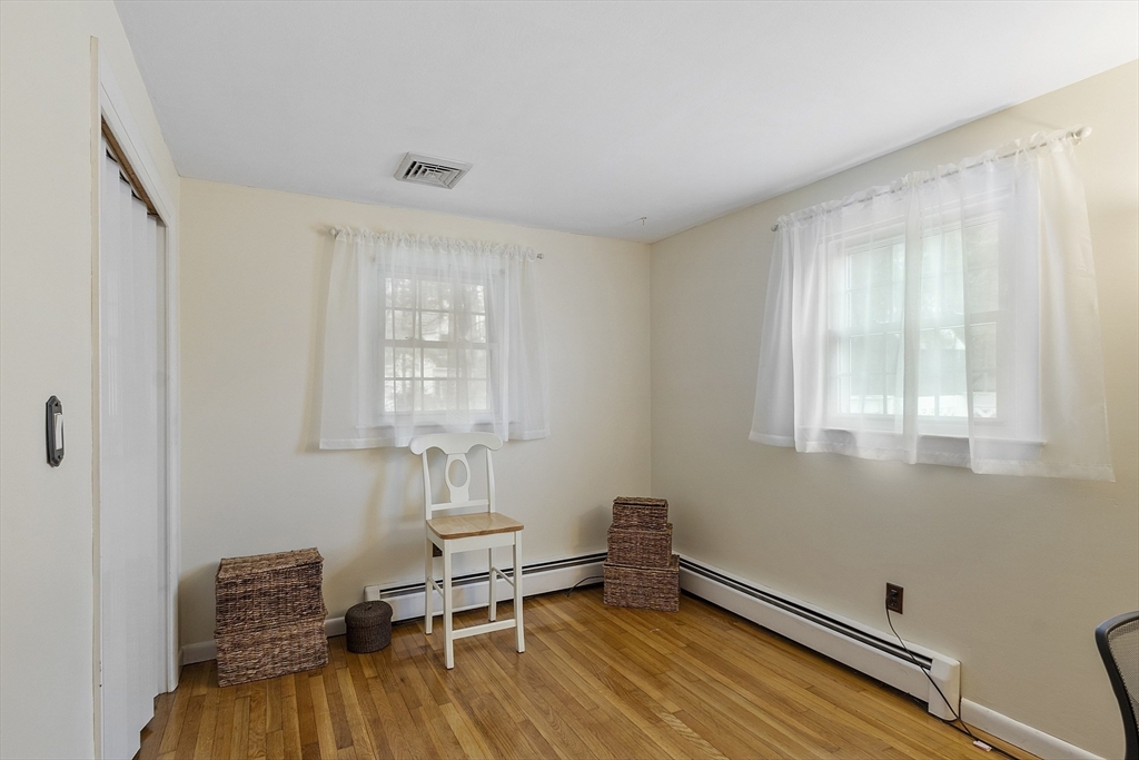 93 Fowler Road Lowell, MA 01854 - Photo 21 of 42