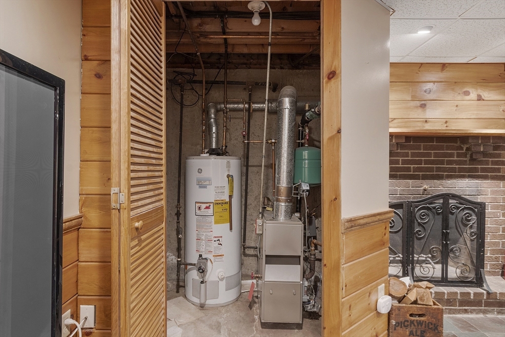 93 Fowler Road Lowell, MA 01854 - Photo 28 of 42