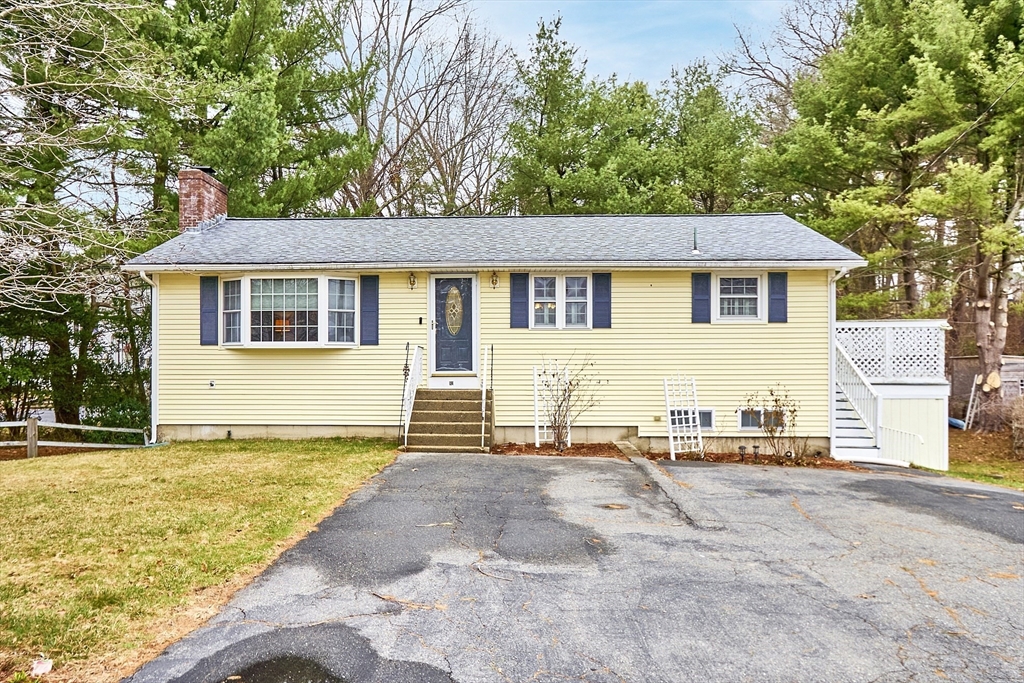 93 Fowler Road Lowell, MA 01854 - Photo 3 of 42