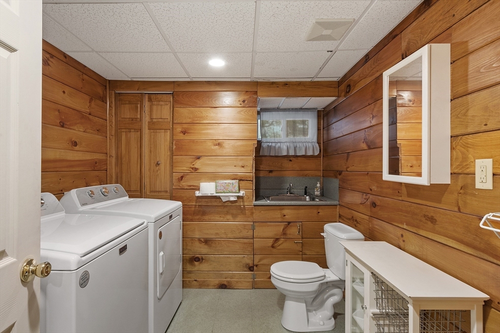 93 Fowler Road Lowell, MA 01854 - Photo 32 of 42