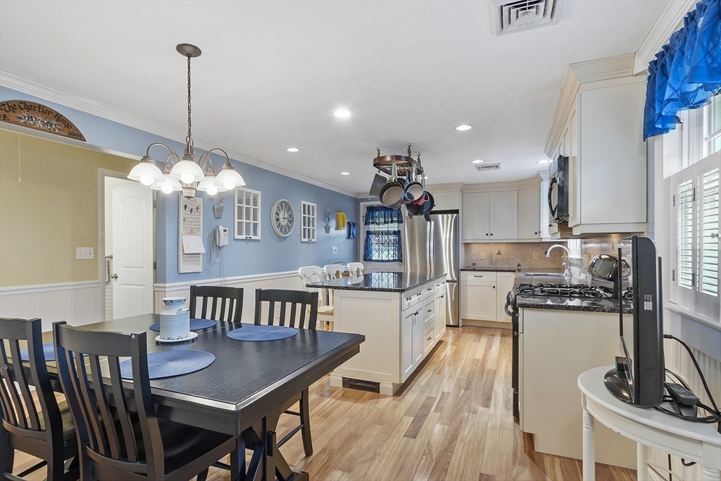 93 Fowler Road Lowell, MA 01854 - Photo 6 of 42