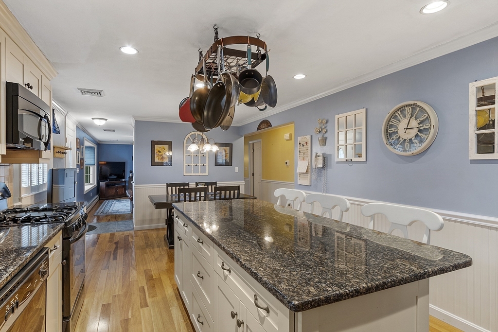 93 Fowler Road Lowell, MA 01854 - Photo 10 of 42