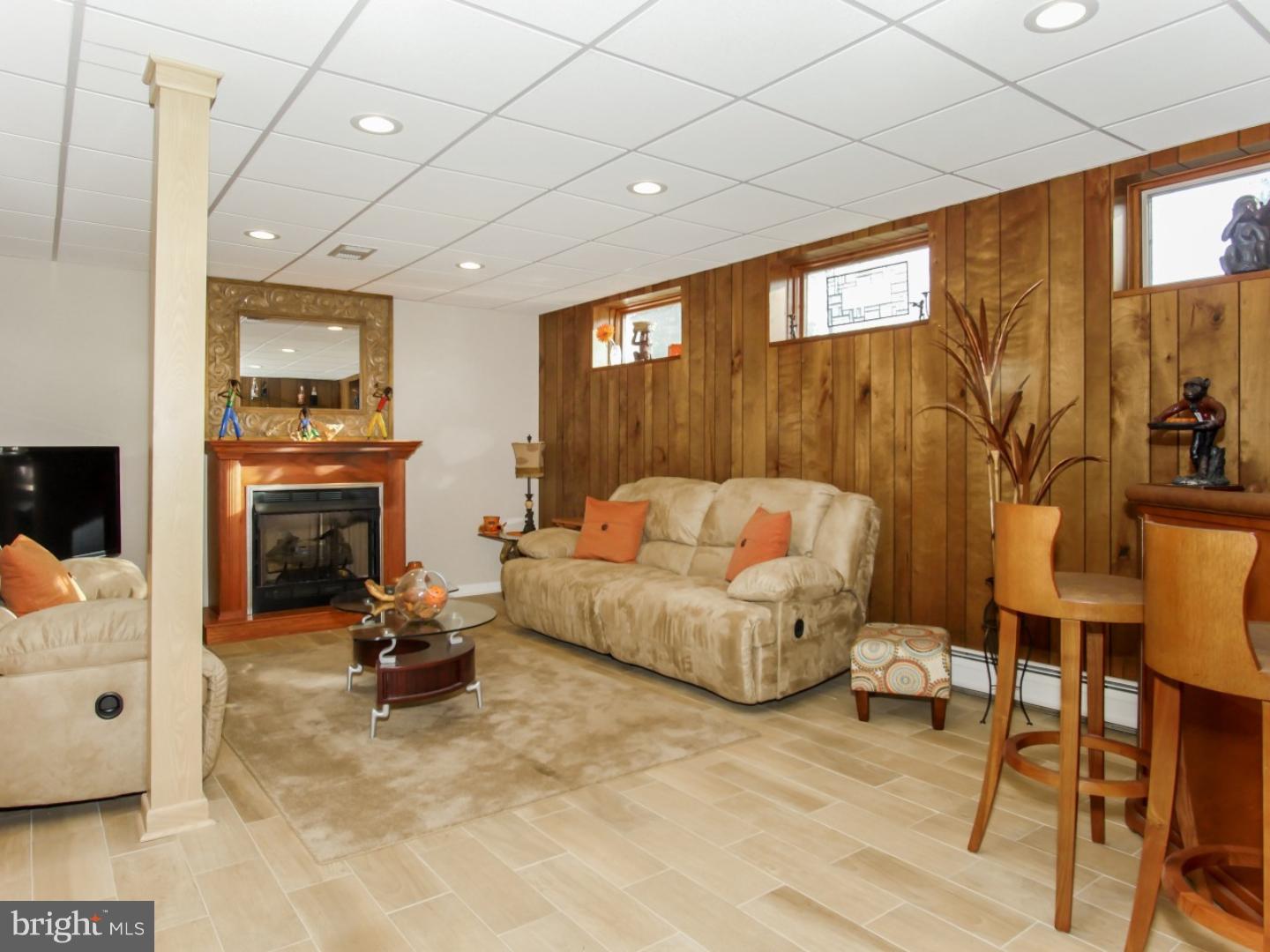 305 Michael Road Yardley, PA 19067 - Photo 17 of 25 Gallery Image 17