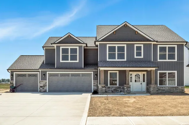 $469,900 | 11245 Winter Quarters Pass, Fort Wayne, IN 46818