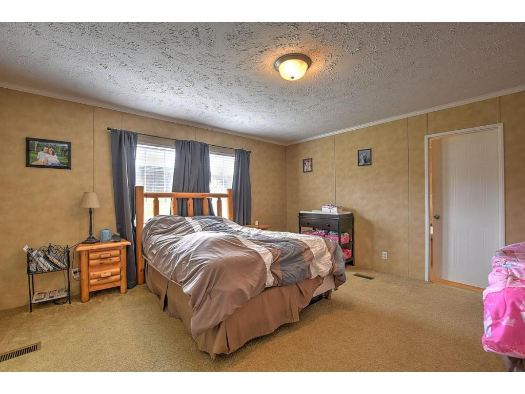 1346 East Stage Coach Road Greeneville, TN 37743 - Photo 13 of 25 Photo 13