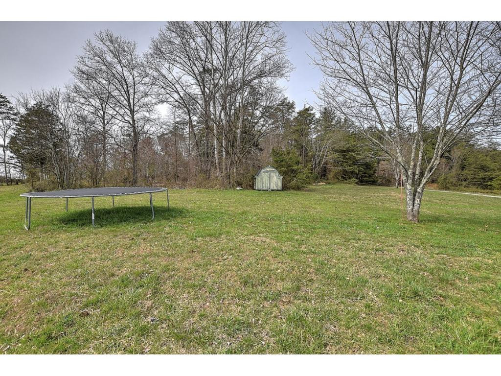 1346 East Stage Coach Road Greeneville, TN 37743 - Photo 21 of 25 Photo 21