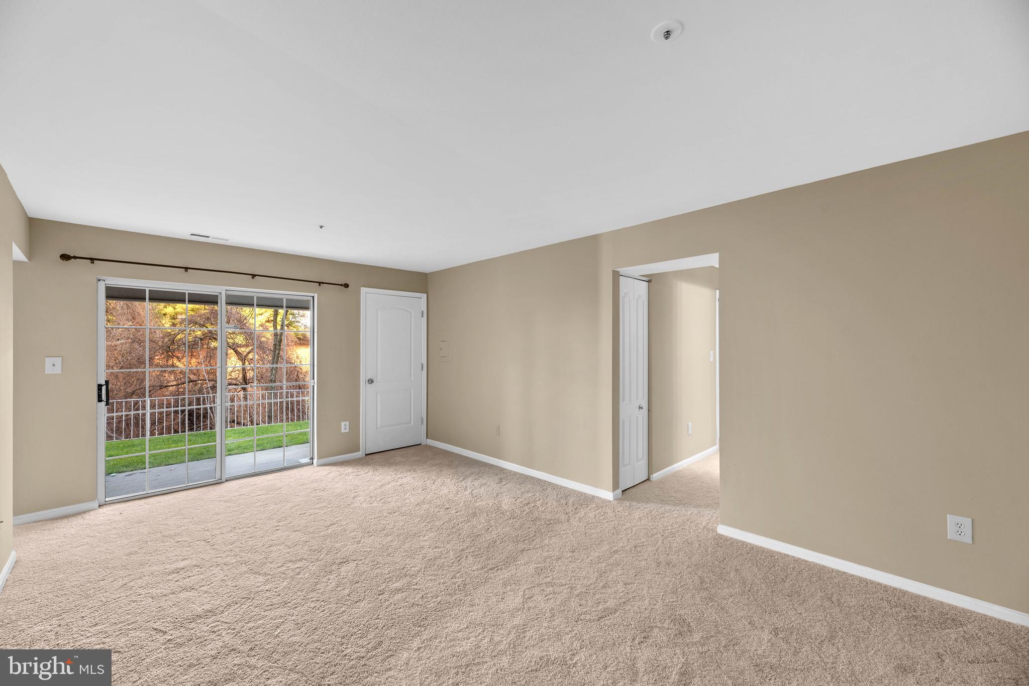 8613 Falls Run Road, Unit C Ellicott City, MD 21043 - Photo 4 of 31 Living Room