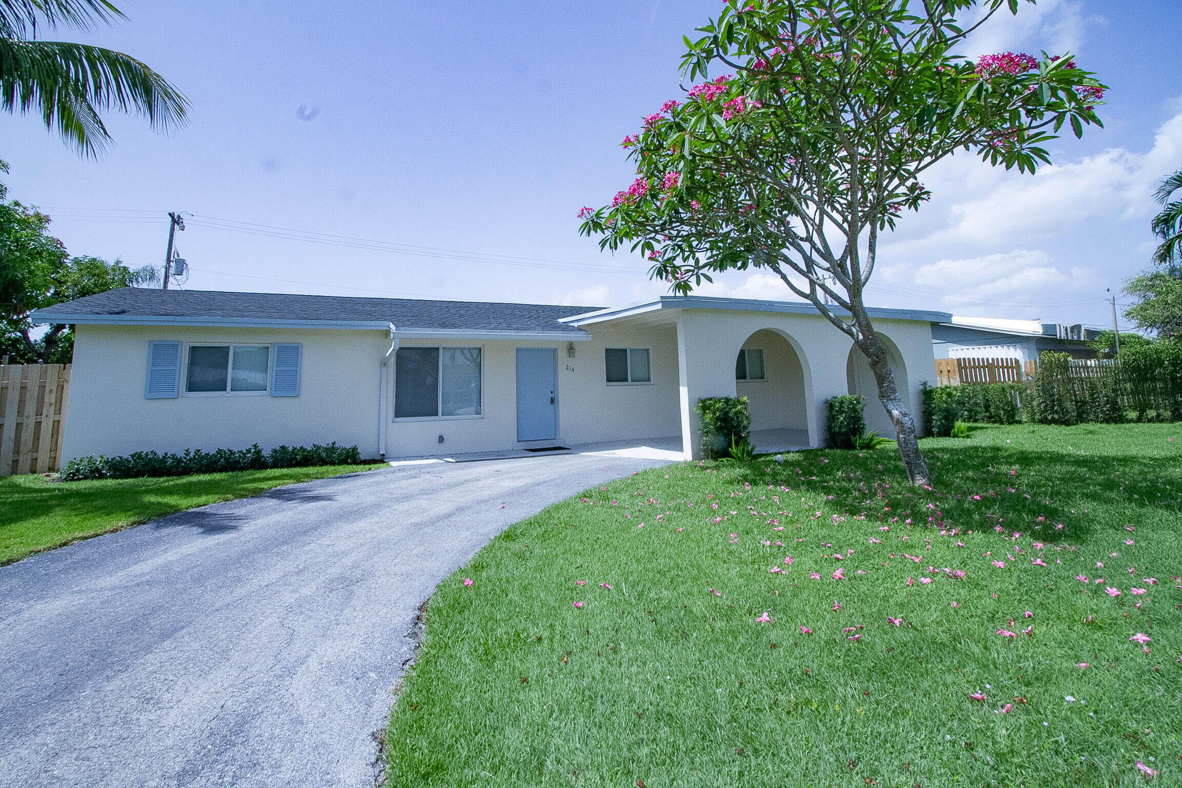 214 Southwest 3rd Street Boca Raton, FL 33432 - Photo 1 of 53 20250607170227309771000000-o copy