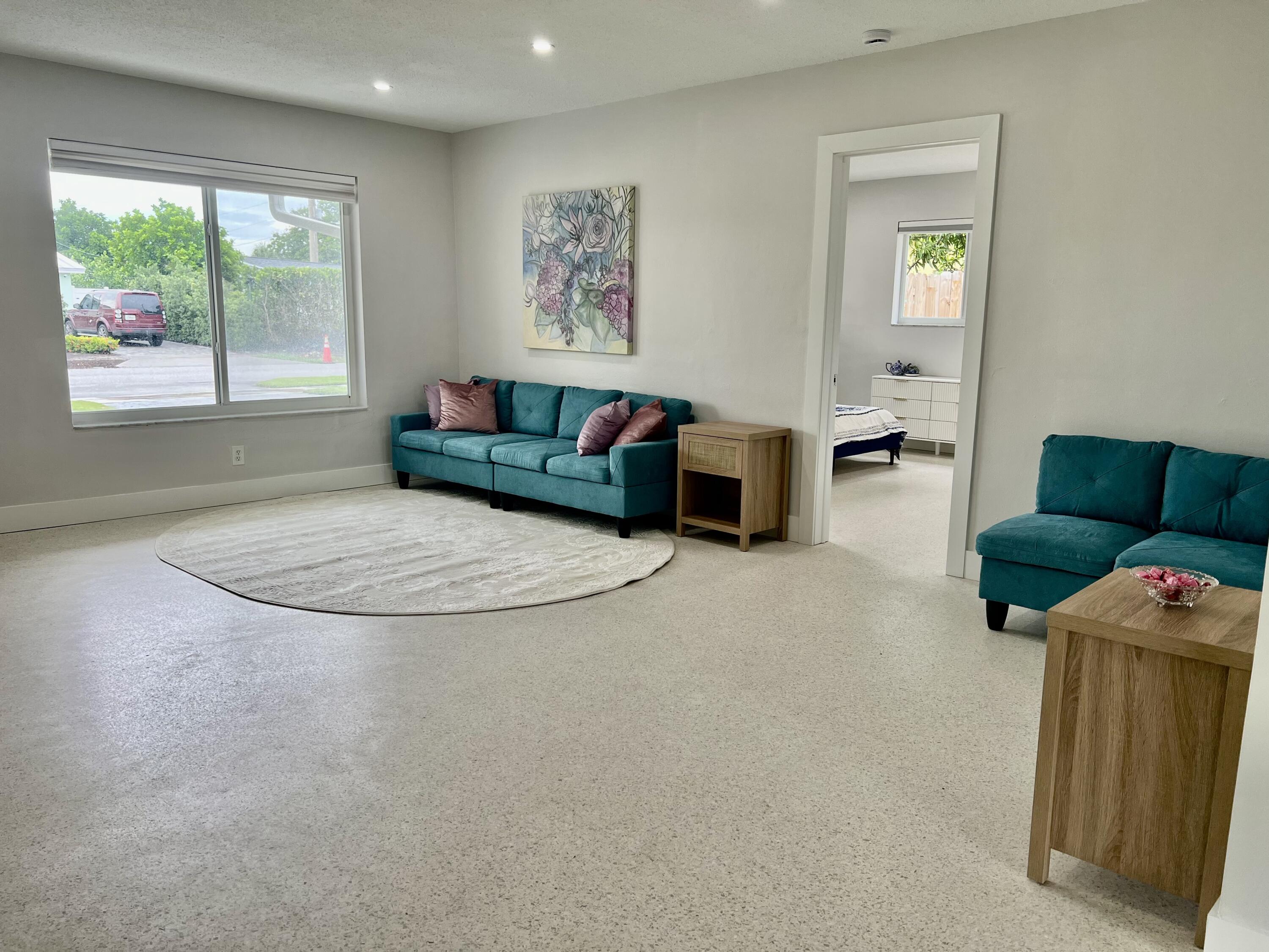 214 Southwest 3rd Street Boca Raton, FL 33432 - Photo 4 of 53 FullSizeRender 3
