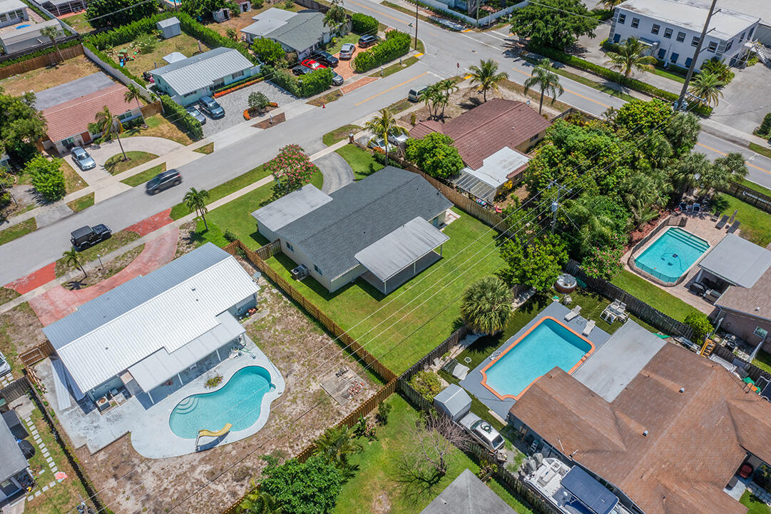 214 Southwest 3rd Street Boca Raton, FL 33432 - Photo 46 of 53 Still6