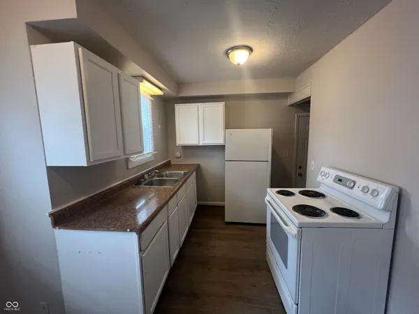 $1,195 | 3915 Hillside Avenue, Indianapolis, IN 46205