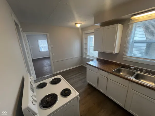 $1,195 | 3915 Hillside Avenue, Indianapolis, IN 46205