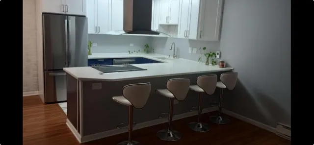 $185,000 | 10109 South Cicero Avenue, Unit 206, Oak Lawn, IL 60453