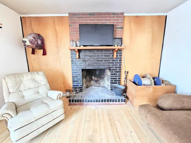 $299,000 | 52 N Road, Wilmington, VT 05363