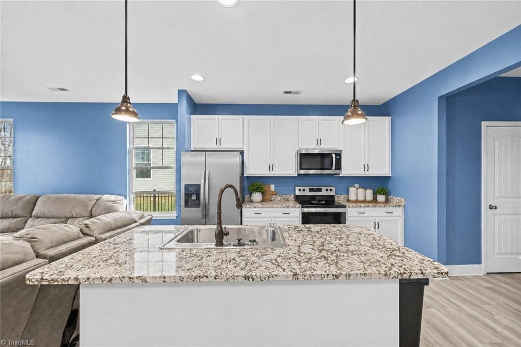 2586 Lacy Holt Road Graham, NC 27253 - Photo 4 of 26