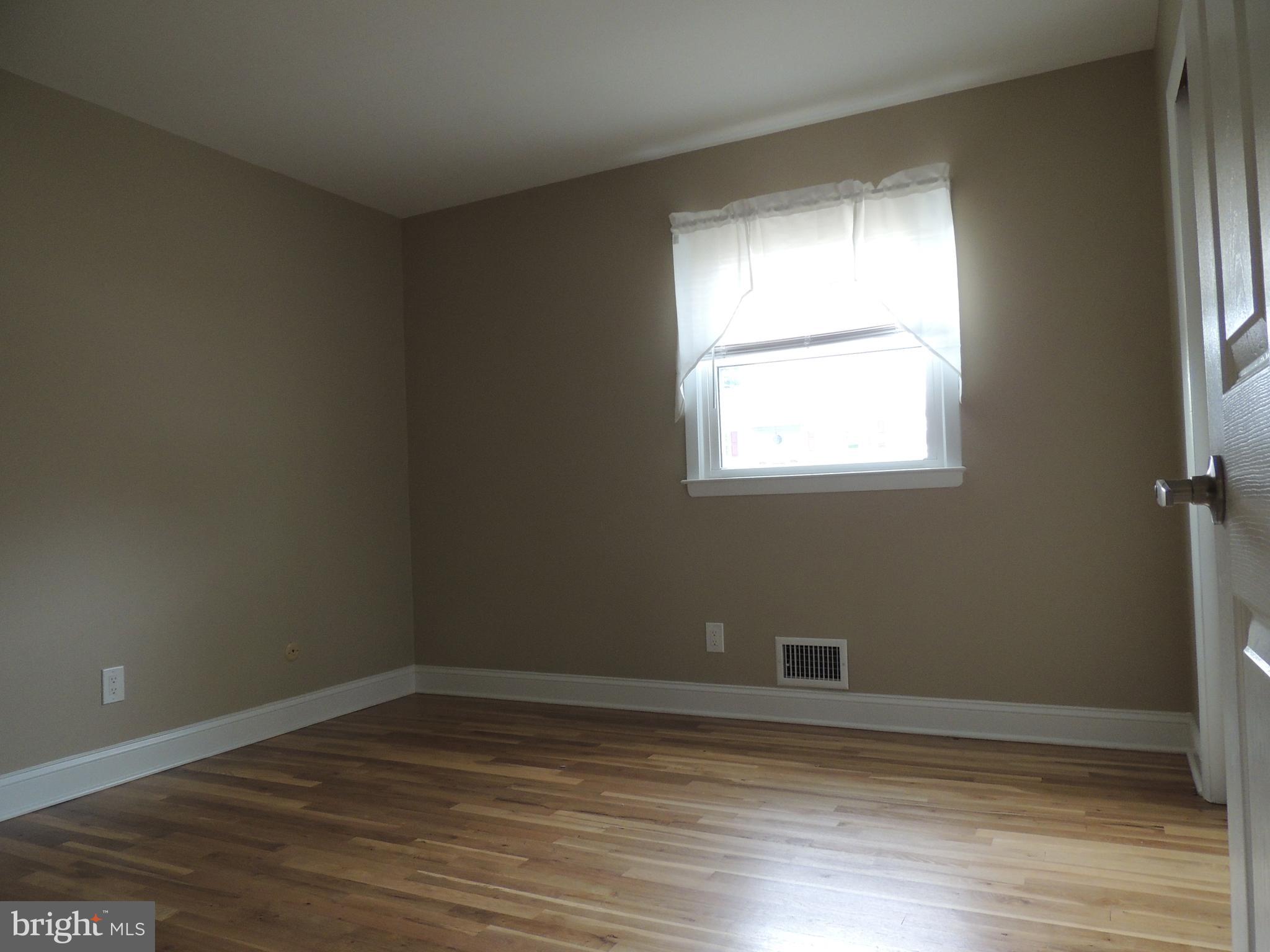 20 Kay Road Hamilton, NJ 08620 - Photo 13 of 13 Bedroom 3