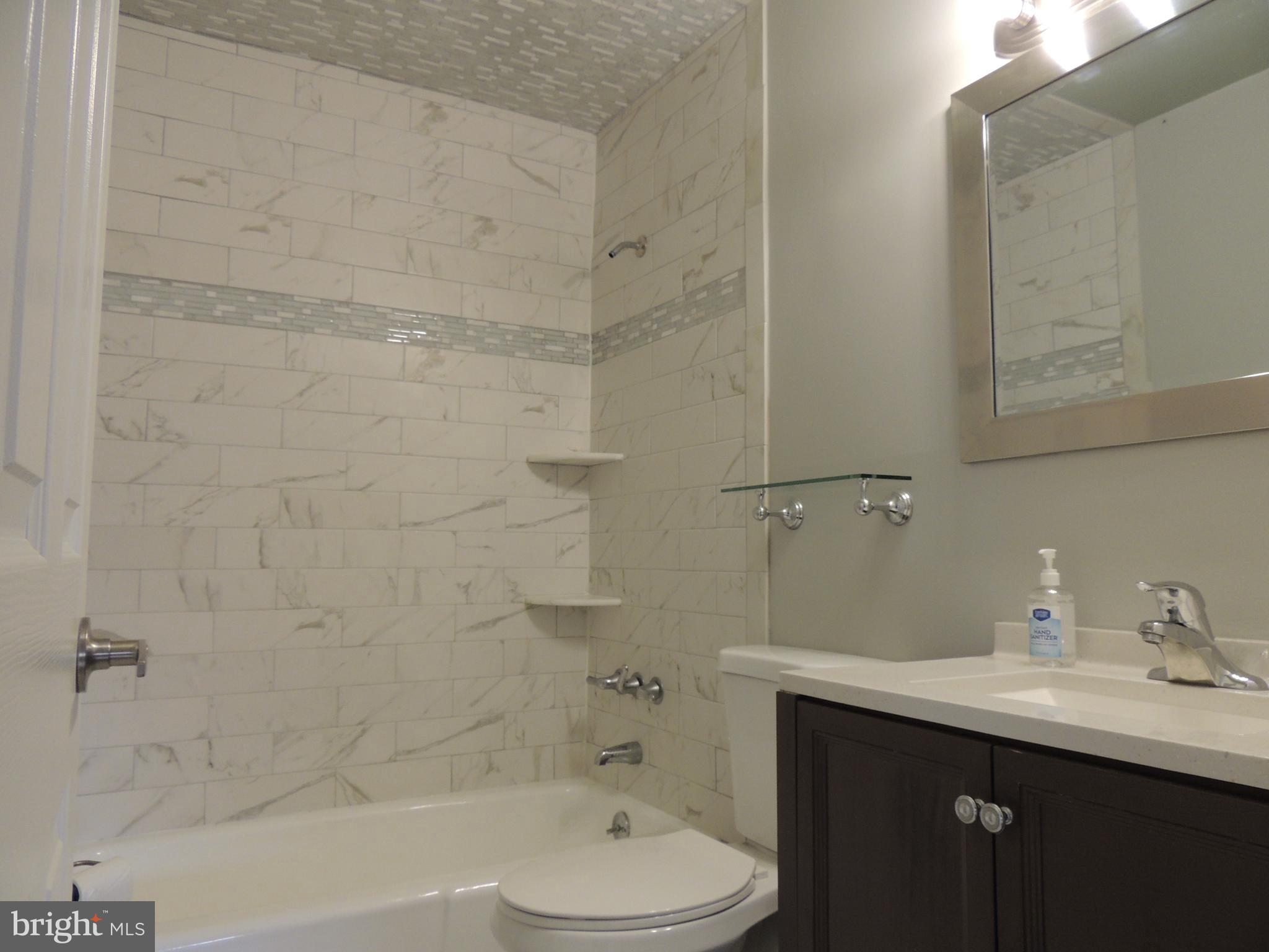 20 Kay Road Hamilton, NJ 08620 - Photo 6 of 13 Hall bath