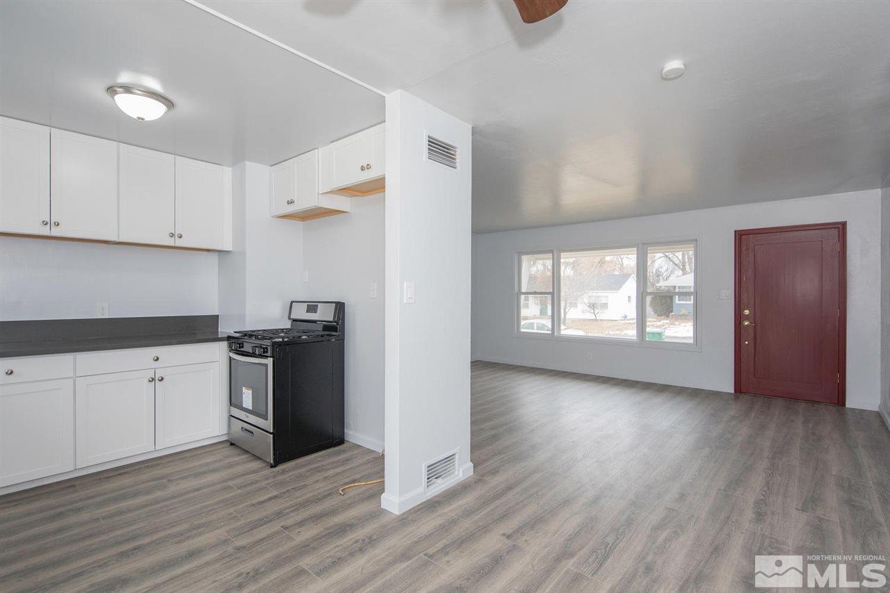 1760 Harold Drive Reno, NV 89503 - Photo 5 of 25 Photo 5