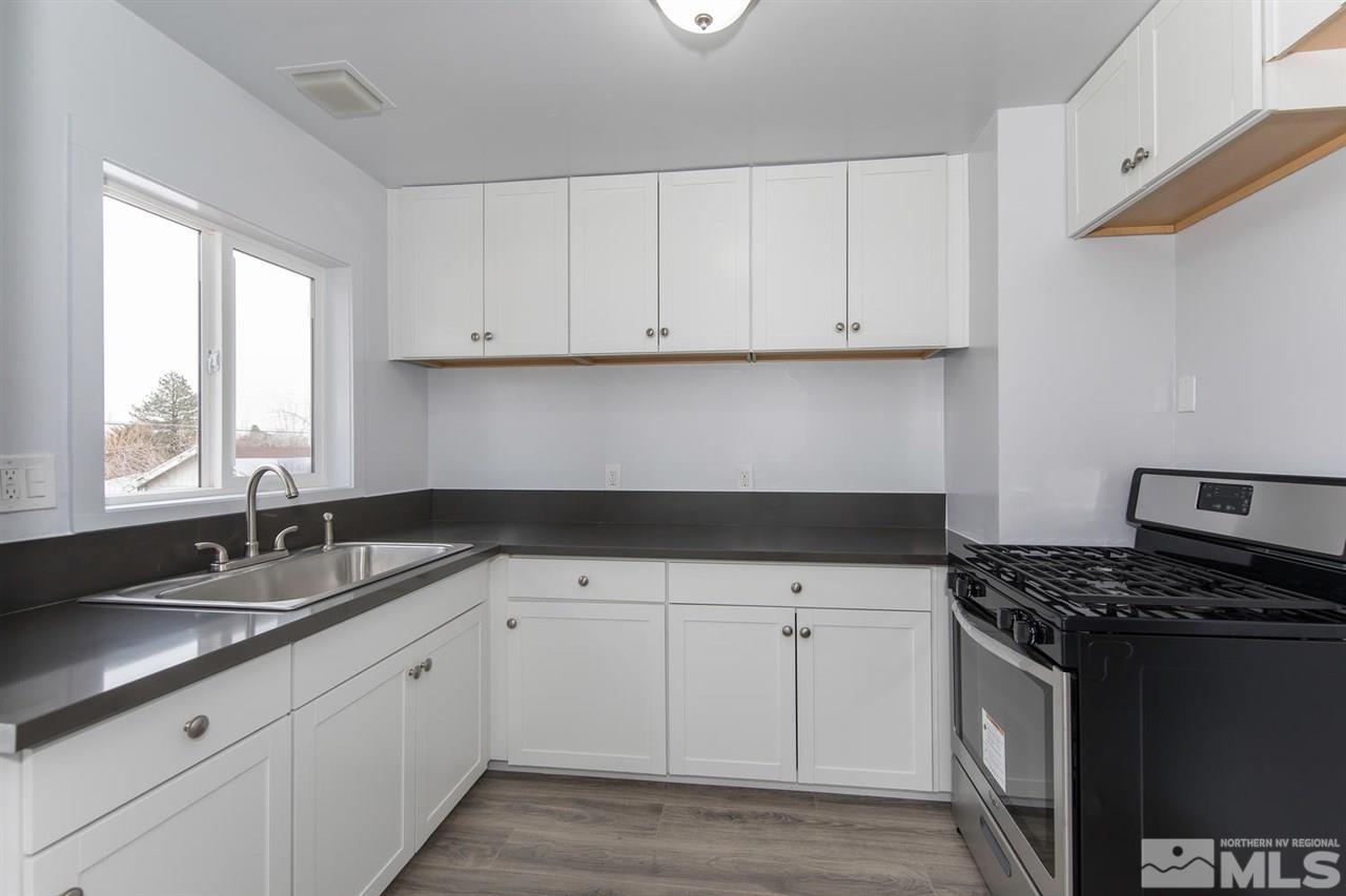 1760 Harold Drive Reno, NV 89503 - Photo 6 of 25 Photo 6