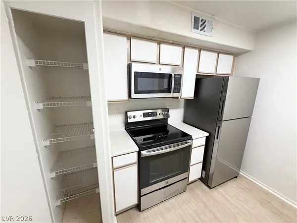 $1,140 | 2300 East Silverado Ranch Boulevard, Unit 2120, Las Vegas, NV 89123