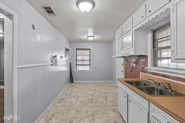 $1,000 | 2754 Lakehurst Avenue, Shreveport, LA 71108