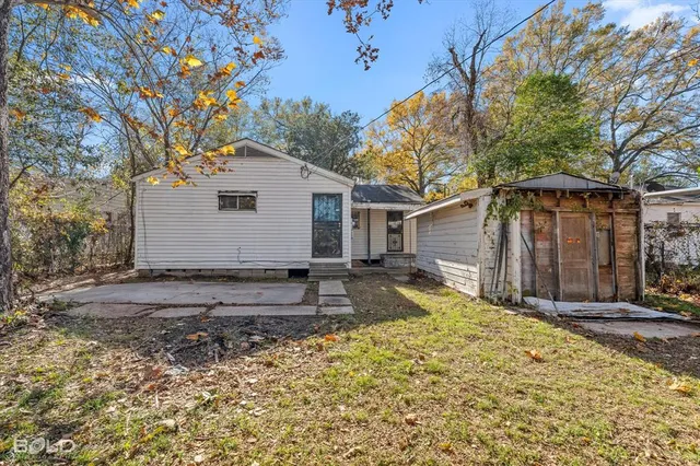 $1,000 | 2754 Lakehurst Avenue, Shreveport, LA 71108