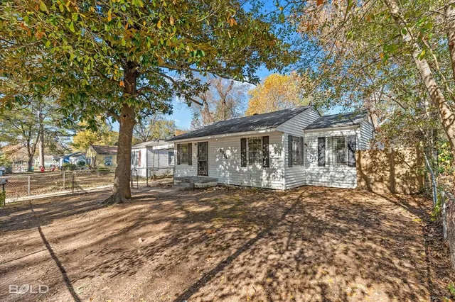 $1,000 | 2754 Lakehurst Avenue, Shreveport, LA 71108