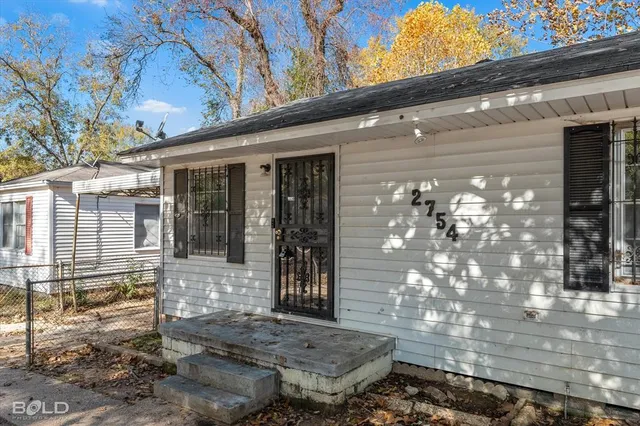 $1,000 | 2754 Lakehurst Avenue, Shreveport, LA 71108