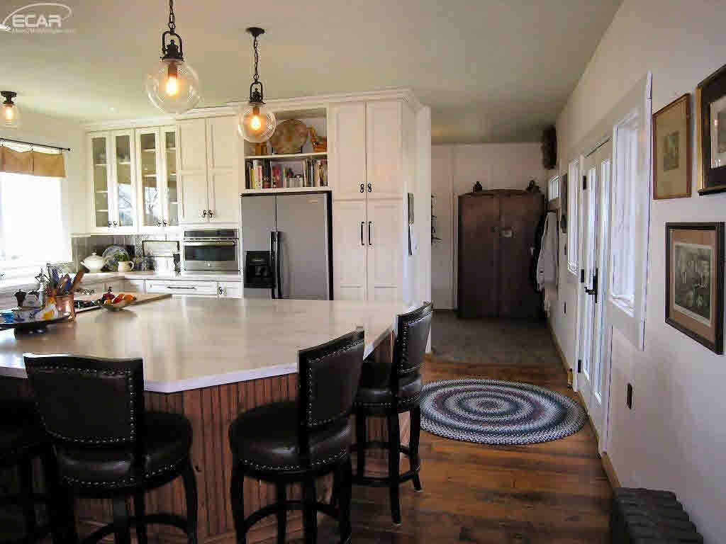 10323 County Line Road Goodrich, MI 48438 - Photo 5 of 70 21274129-4.JPG