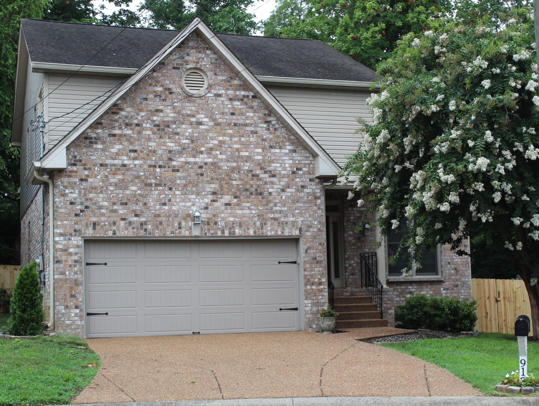 913 Magnolia Ct West  