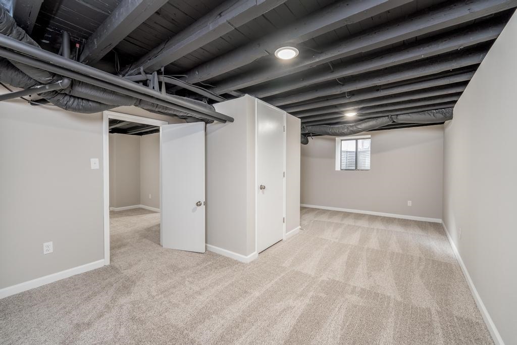 534 North Tracy Street Wichita, KS 67212 - Photo 23 of 36