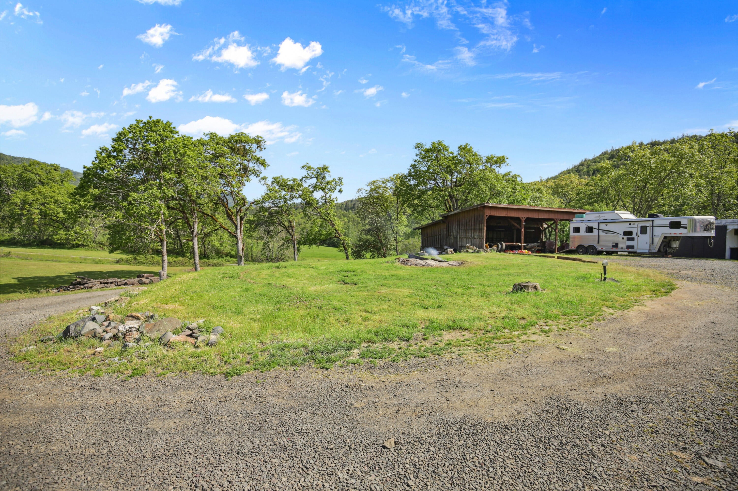 10115 Ramsey Road Gold Hill, OR 97525 - Photo 40 of 54 Gallery Image 40