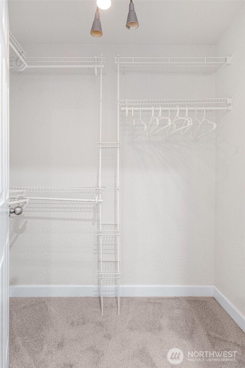 13626 Northeast 7th Street, Unit F10 Bellevue, WA 98005 - Photo 19 of 31 a view of a small space